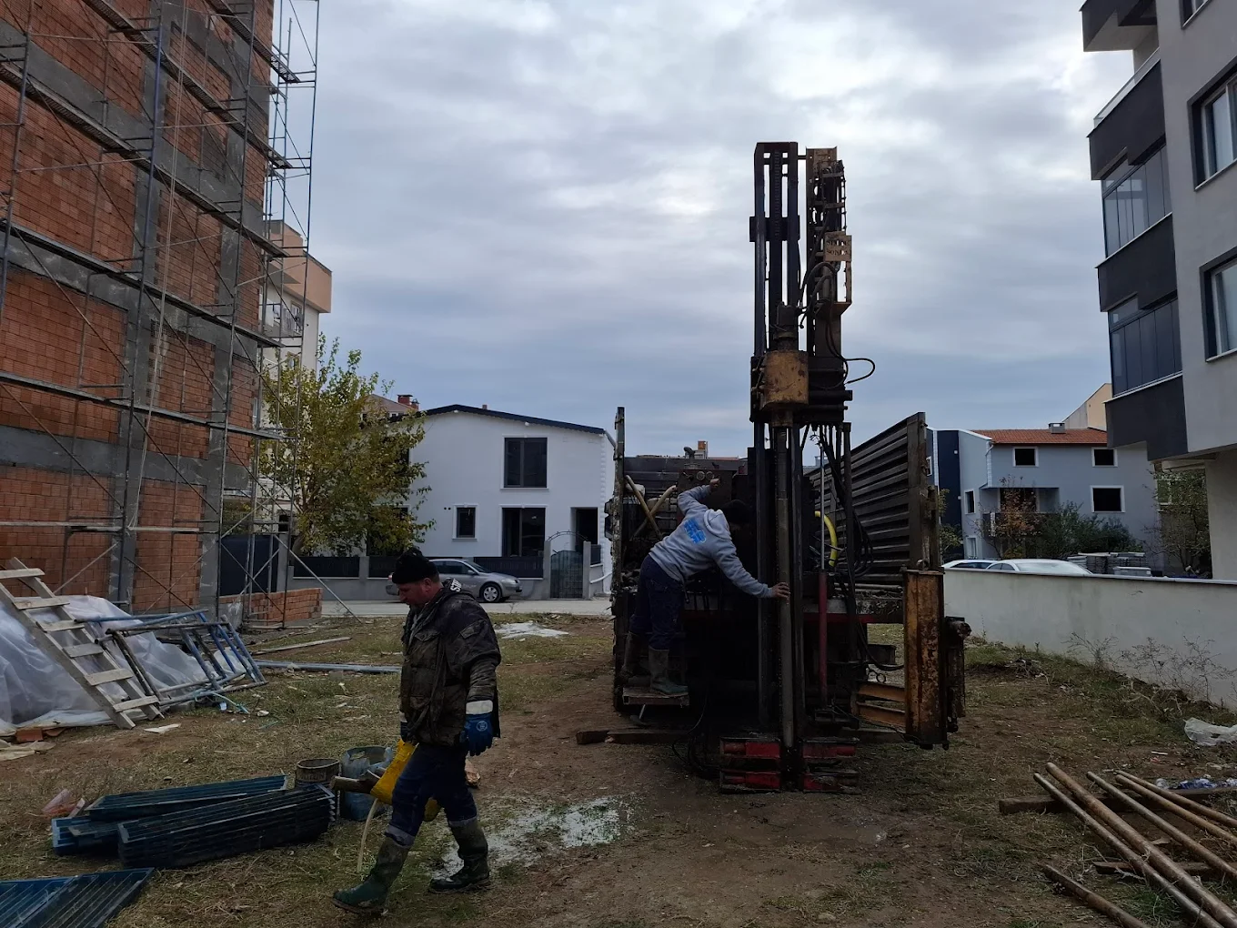 İnşaat alanında sondaj