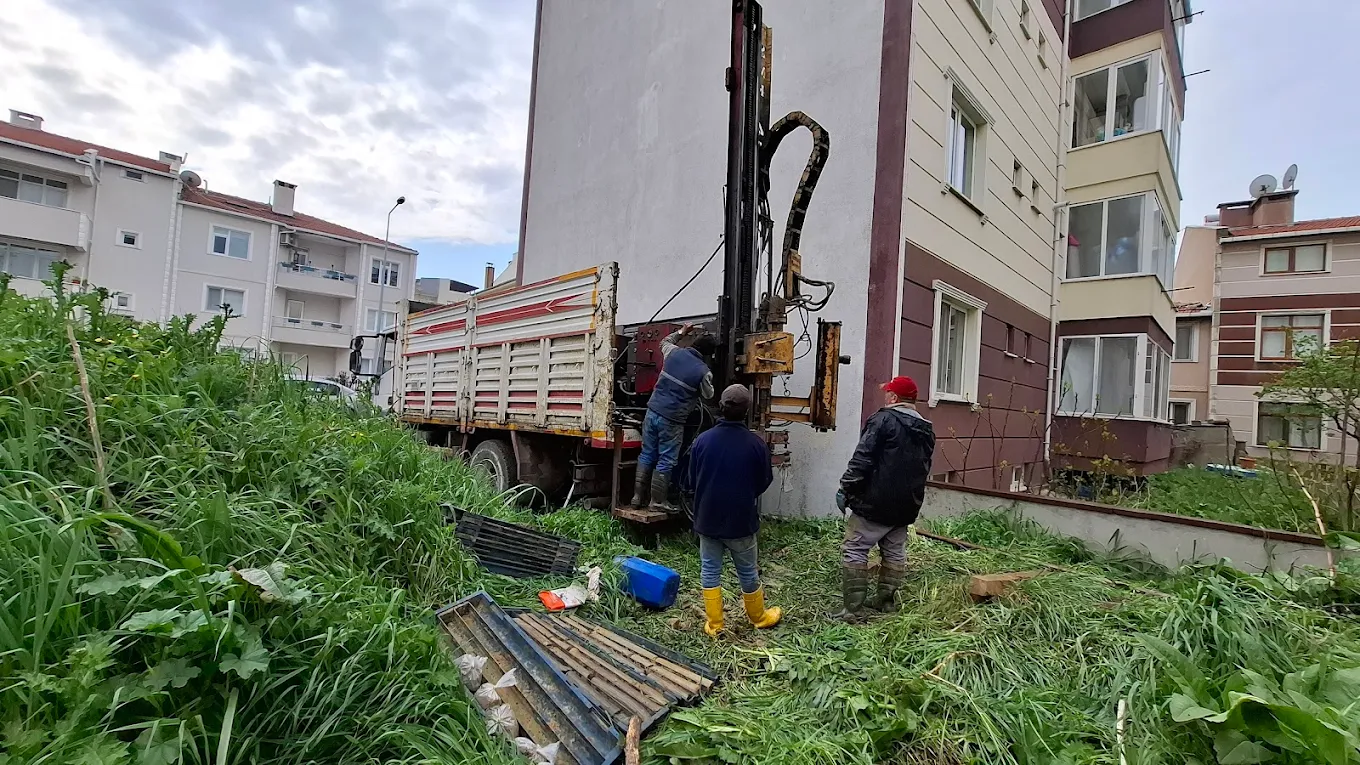 Yeşil alanlarda sondaj çalışması